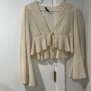 Skinny beige crop shirt